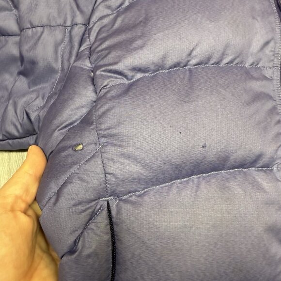 ✅VTG Patagonia Goosedown Filled Puffer Jacket Womans S Purple *STAINED/RIPPED - Picture 2 of 13